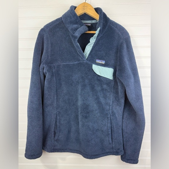 Patagonia Tops - Patagonia women’s Navy & sage green Re-Tool Snap-T pullover Fleece jacket Size L